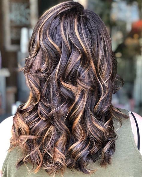 hair with caramel highlights